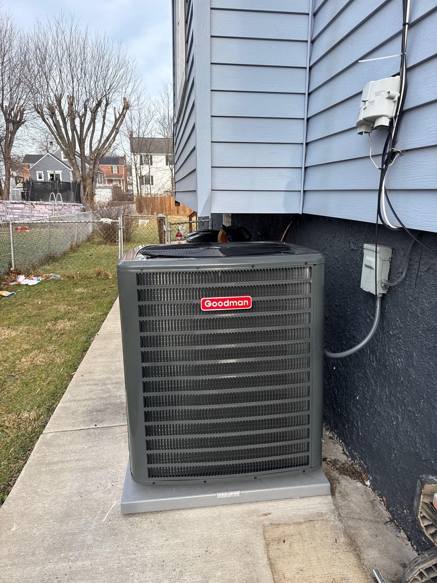 Gallery Goodman AC condenser installation